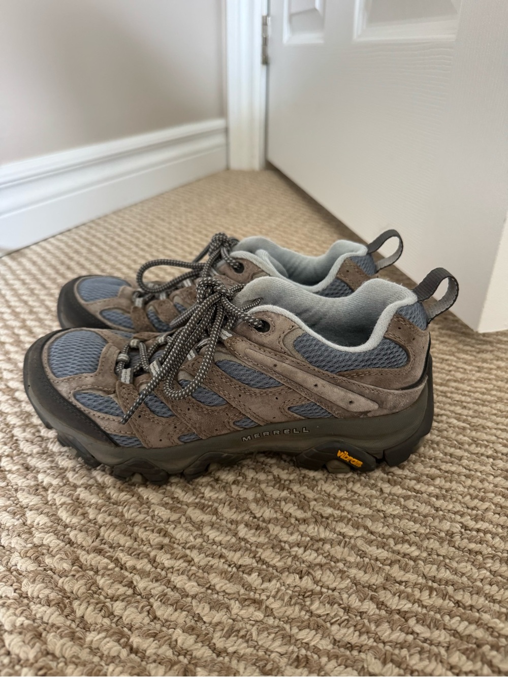 Merrell Moab 3 Hiking Shoes Women’s